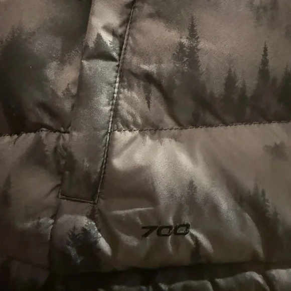 The North Face Gray and Black Puffer Vest, small, tree design. 700 full count - Picture 4 of 5